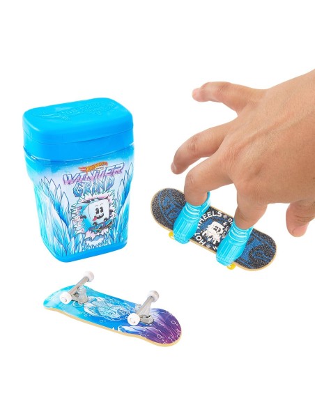 Hot Wheels Skate Caja de chicles con 2 monopatines HTP10 HOT WHEELS