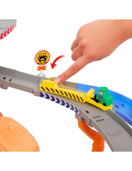 Radiador Springs Race y Rescue JFL57 CARS MATTEL