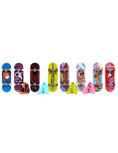 Pack 8 tablas de skate y 4 zapatillas HMY19 HOT WHEELS