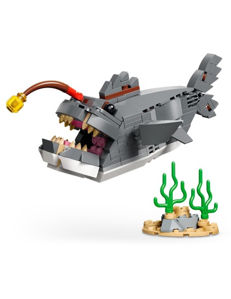 Feroz Tiburón con Cofre del Tesoro 31381 LEGO