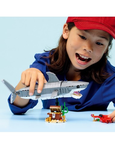 Feroz Tiburón con Cofre del Tesoro 31381 LEGO