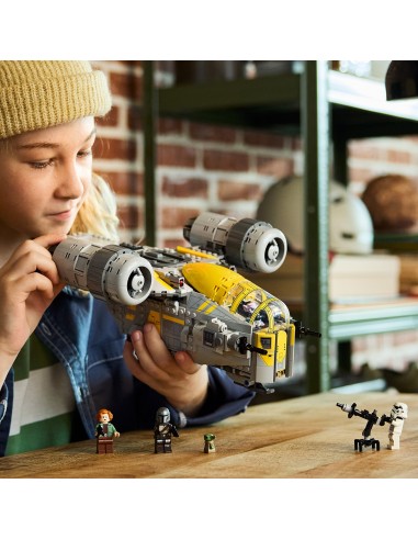 The Razor Crest 75447 STAR WARS LEGO