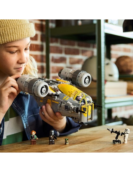 The Razor Crest 75447 STAR WARS LEGO