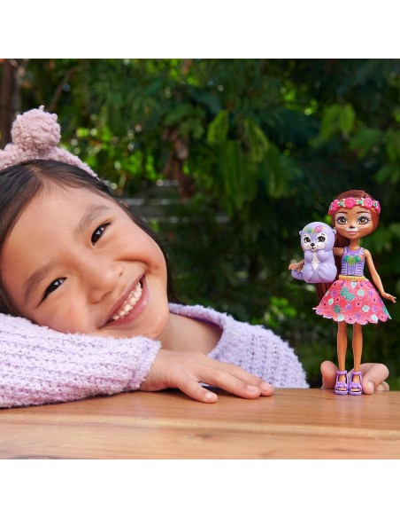 Muñeca Enchantimals Nutria y mascota HXB98 ENCHANTIMALS MATTEL