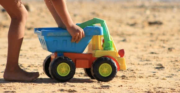Los mejores juguetes para la playa por menos de 10€